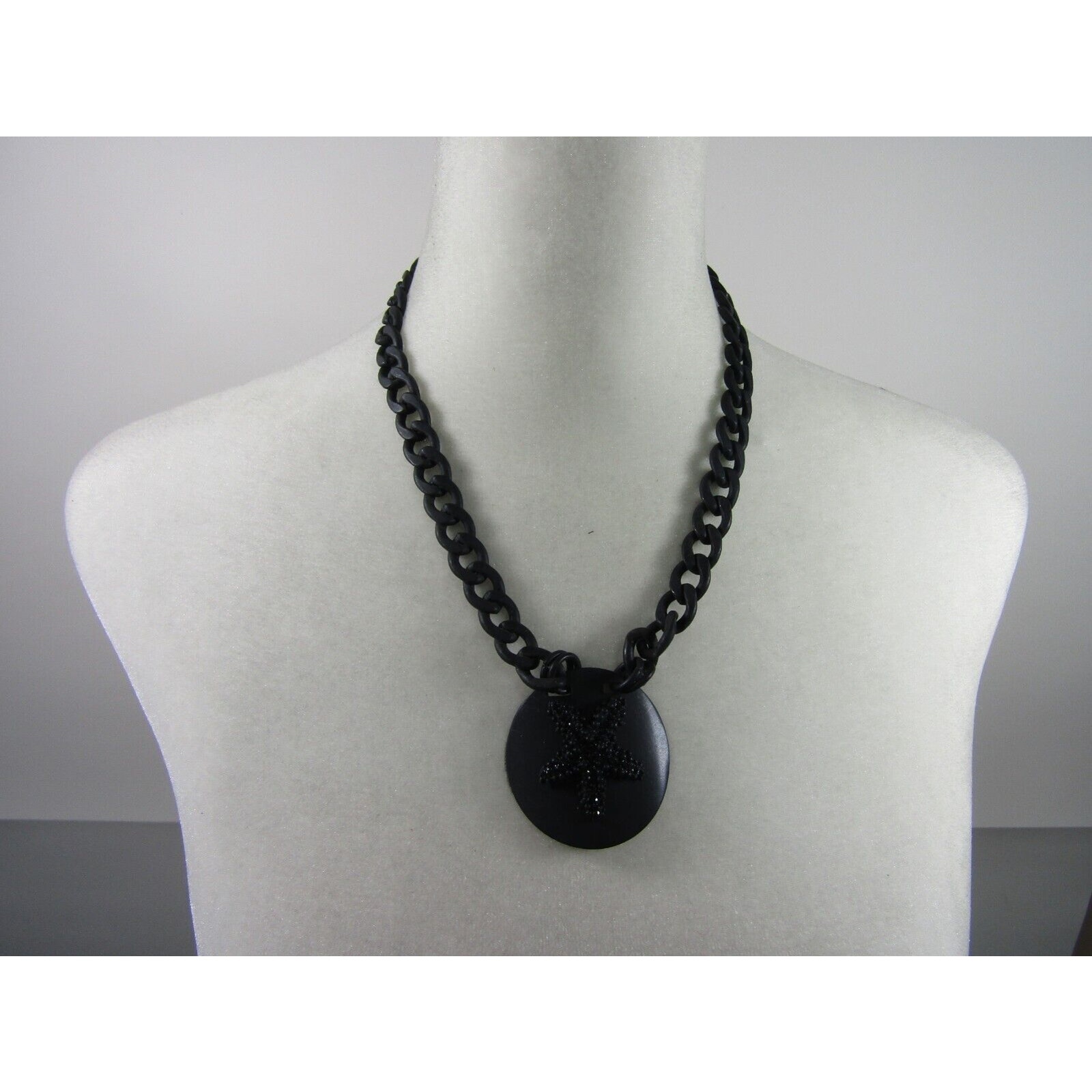 Fresh Black Gun Metal Starfish Rhinestone Pendant Chain Necklace 22